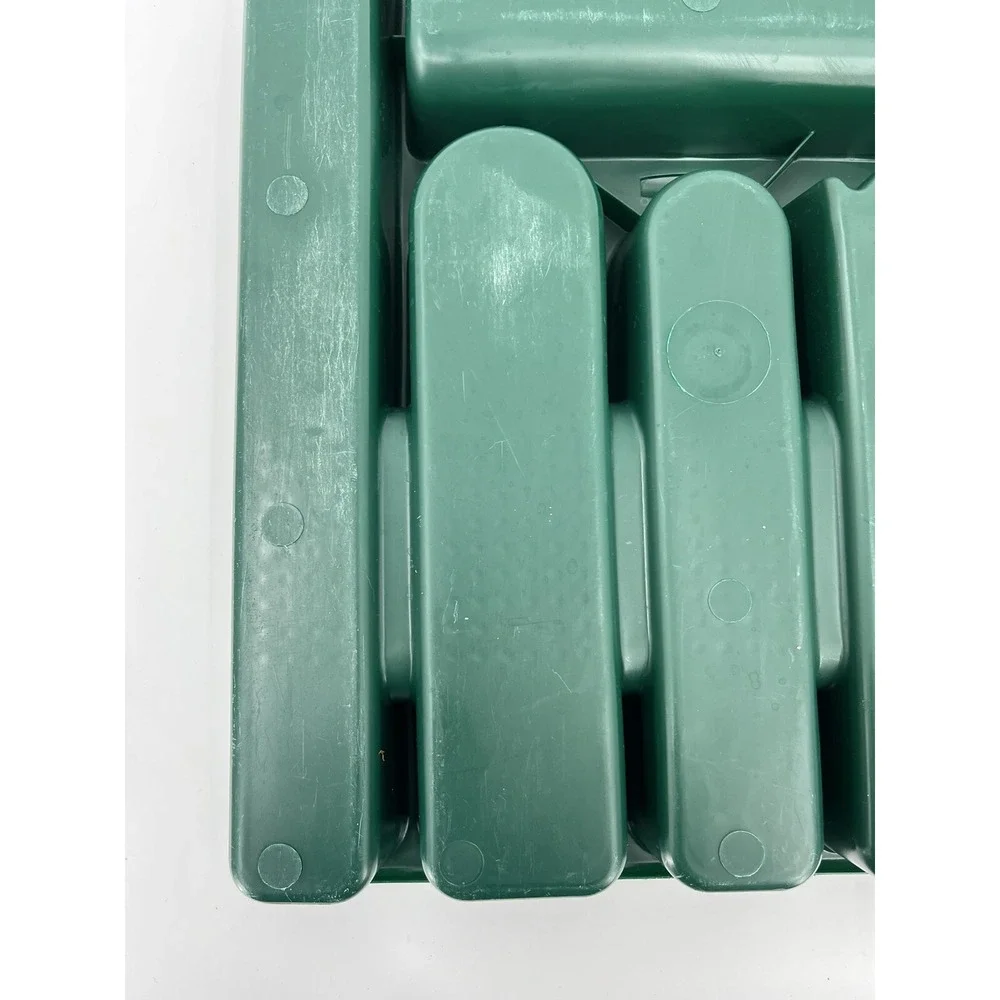 Rubbermaid preowned measures